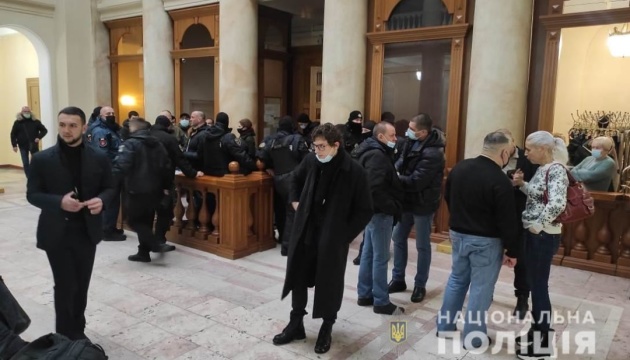 Під час сутички в Одеській міськраді постраждали 10 осіб - мерія