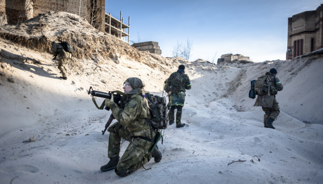 Во Львове начали проводить военные учения для гражданских