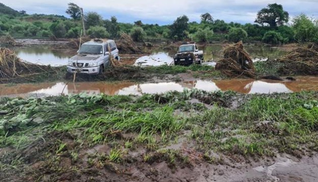 В Мозамбике бурлит тропический шторм - есть погибшие, среди них дети
