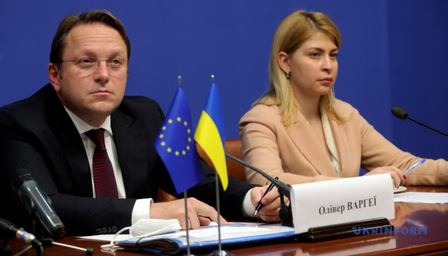 ЄС не сприймає жодних вимог Росії щодо майбутнього України – єврокомісар
