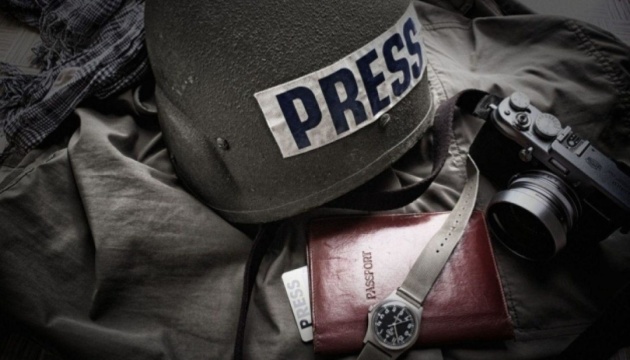 Au moins 35 journalistes, dont 3 morts, ont souffert des envahisseurs russes