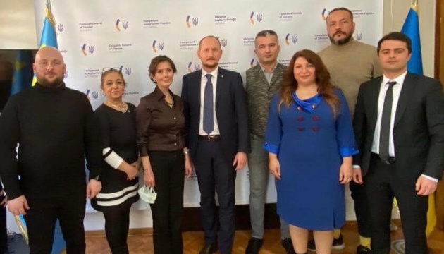 Генконсул у Стамбулі зустрівся з активом місцевої Асоціації кримських турків