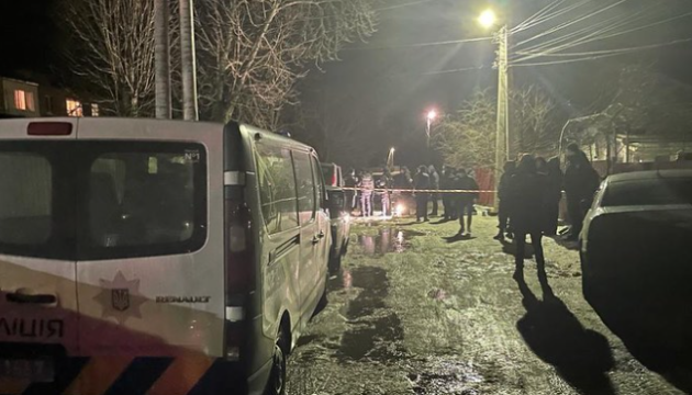 Поліція розслідує подвійне вбивство на Київщині