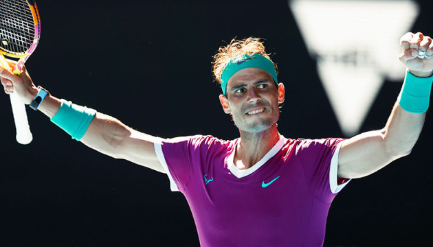 Испанец Надаль выиграл Australian Open-2022