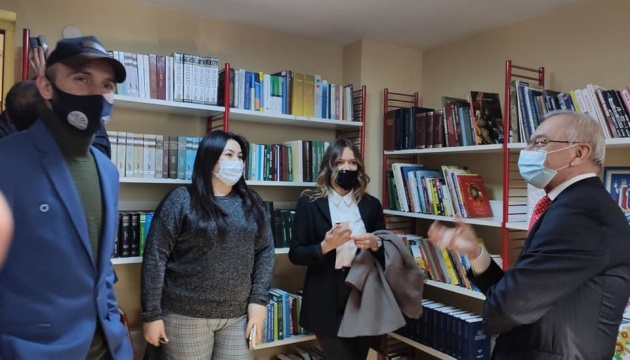 У столиці Грузії відкрили Українську бібліотеку