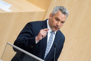 РФ намагалася вплинути на політичний процес в Австрії - канцлер