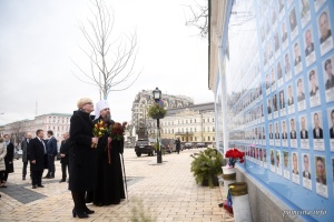 Епіфаній і прем'єрка Литви вшанували полеглих українських воїнів