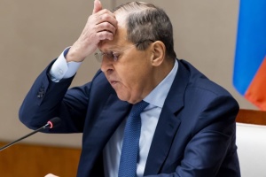 Лавров каже, що Росія не буде розглядати пропозицій про припинення вогню в Україні