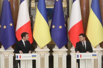 ゼレンシキー宇大統領、マクロン仏大統領と電話会談実施　前線状況・ウクライナの欧州統合を協議