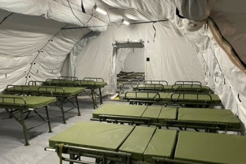 Estonia donates mobile field hospital to Ukrainian army
