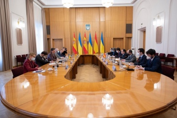 Ukraine seeks to enhance political, trade and cultural relations with Spain – Kuleba 
