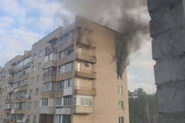 Russian shell hits apartment building in Bucha, Kyiv region