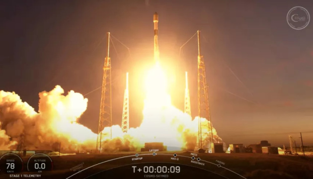 SpaceX із п’ятої спроби таки запустила італійський супутник