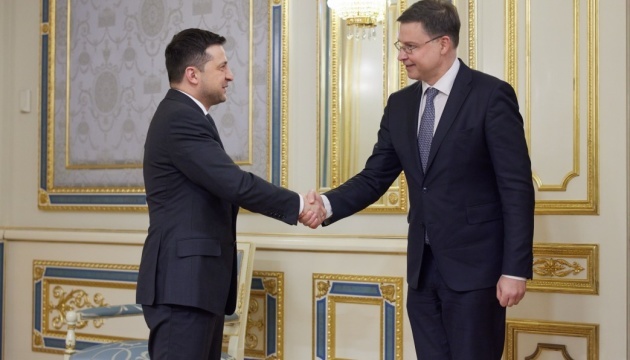 Treffen von Selenskyj und Dombrovskis: Ukraine erhält von der EU 600 Mio. EUR 