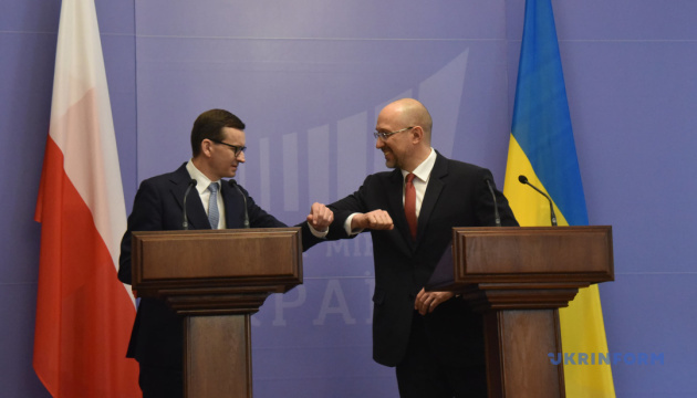 Shmygal y Morawiecki discuten una mayor cooperación en el campo del almacenamiento de gas