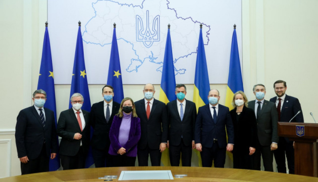 Ukrainian PM, European Parliament delegation discuss economic, security issues