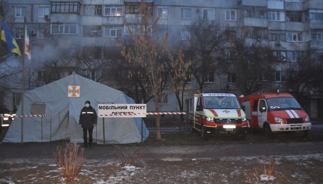 У Кропивницькому рятувальники надають допомогу постраждалим від вибуху газу