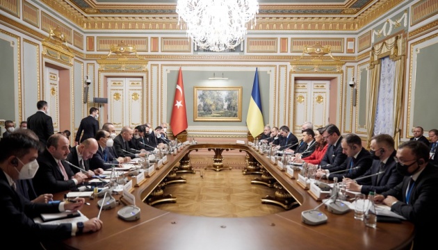 Zelensky thanks Erdogan for supporting Crimean Tatars