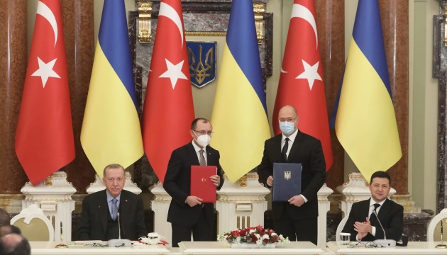 Ukraina i Turcja podpisały umowę o strefie wolnego handlu