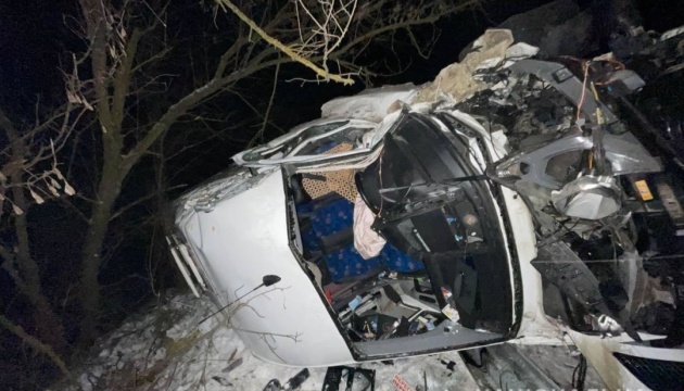 В Полтавской области маршрутка попала в ДТП с еще тремя авто, 11 пострадавших