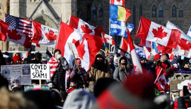 Штати пропонують Канаді допомогу в припиненні COVID-протестів на кордоні