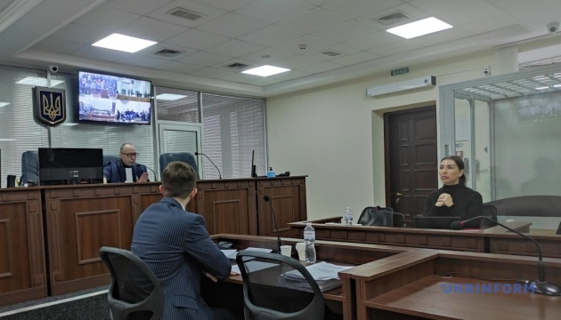 Суд обирає запобіжний захід Кузьміних, депутата у залі немає
