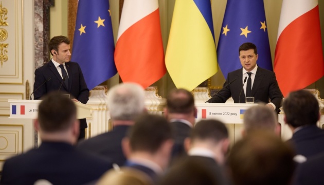 Ucrania y Francia firman documentos bilaterales