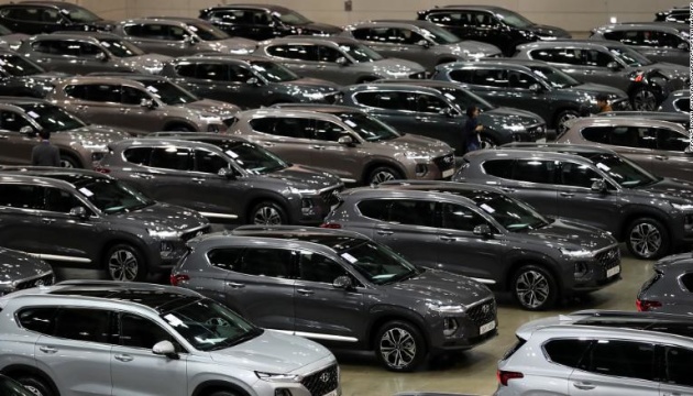 Hyundai та Kia відкликають майже пів мільйона авто через дефект