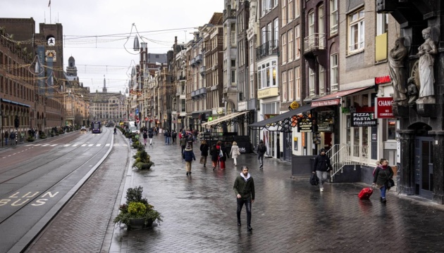 Коронавірусні обмеження перетворили Амстердам на місто без заторів
