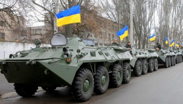 Жителів Херсонщини закликають не панікувати, побачивши на вулицях українську військову техніку