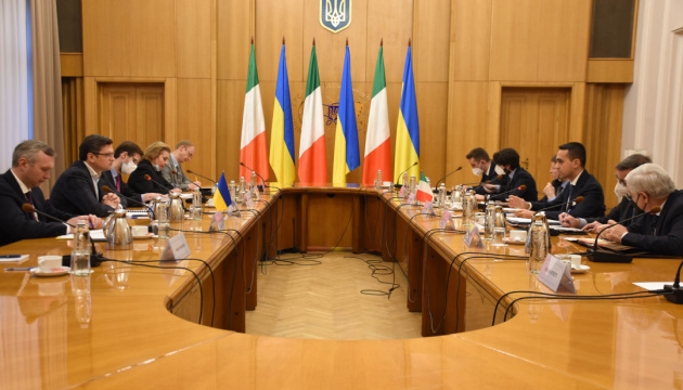 МЗС України та Італії поновлюють регулярні політичні консультації