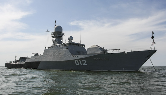 Росія вивела у Каспійське море 20 бойових кораблів для навчань
