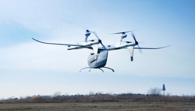 Компанія Autoflight показала автономний політ аеротаксі