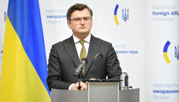 FM Kuleba urges countries not to buy Ukrainian grain stolen by Russia