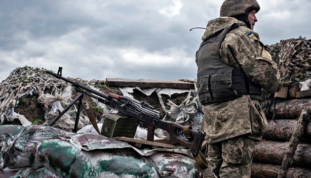 ウクライナ東部、連日砲撃件数多　１８日１１時時点で３３回＝ウクライナ側発表