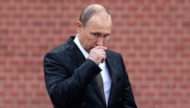 Das Gesicht des Bösen: Fotograf aus Belarus setzte Putin-Portrait aus Kriegsfotos zusammen