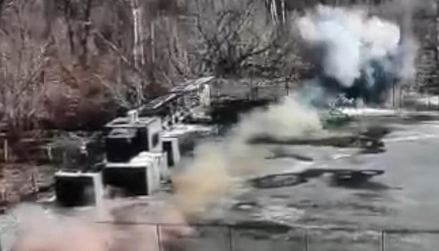 Enemy shell hits gas station in Shchastia