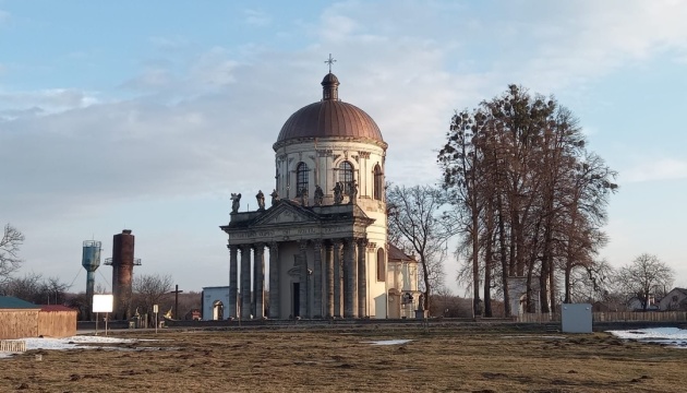 На Львівщині відреставрували костел біля Підгорецького замку 