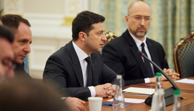 Zelensky calls on world leaders to impose all possible sanctions on Russian