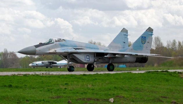 Vasylkiv Air Base under fire, mayor reports