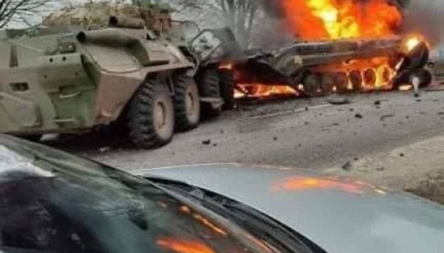 Gluchiw: Ukrainische Armee setzt Panzerabwehrraketen Javelin ein, 15 russische Panzer unschädlich gemacht