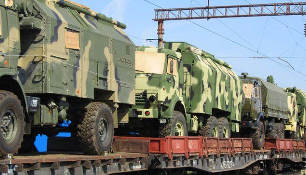 Укрзалізниця закликає залізничників РФ бойкотувати військові перевезення