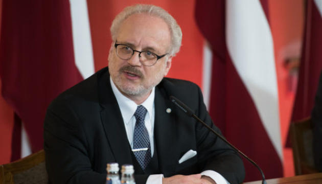 Президент Латвії: Україна потребує термінової допомоги від НАТО