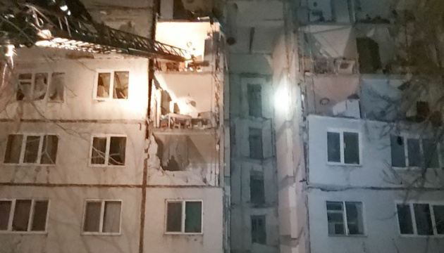 Russian invasion update: Enemy shell hits nine-story building in Kharkiv, killing a woman