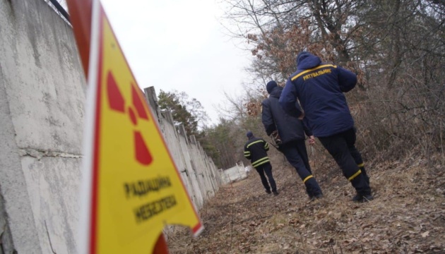 У ДСНС запевняють, що снаряди РФ не влучили у місця захоронення радіоактивних відходів в Києві
