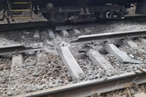 На Луганщині партизани спалили шафу керування залізницею