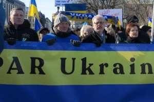 30-тисячний Марш чотирьох президентів у Ризі: «Путіна – в Гаагу!»