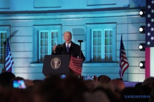 Економіка росії у найближчі роки скоротиться вдвічі – Байден