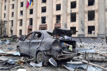 At least 10 people killed in Russian strike on central Kharkiv