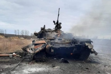 El ejército ucraniano destruye más de 11.000 soldados enemigos y casi 300 tanques